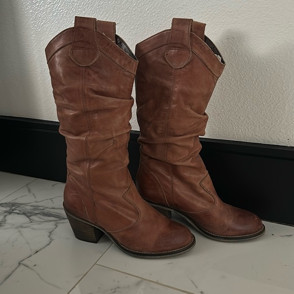 Coastal Cowgirl ALDO Boots - Picture 1 of 5